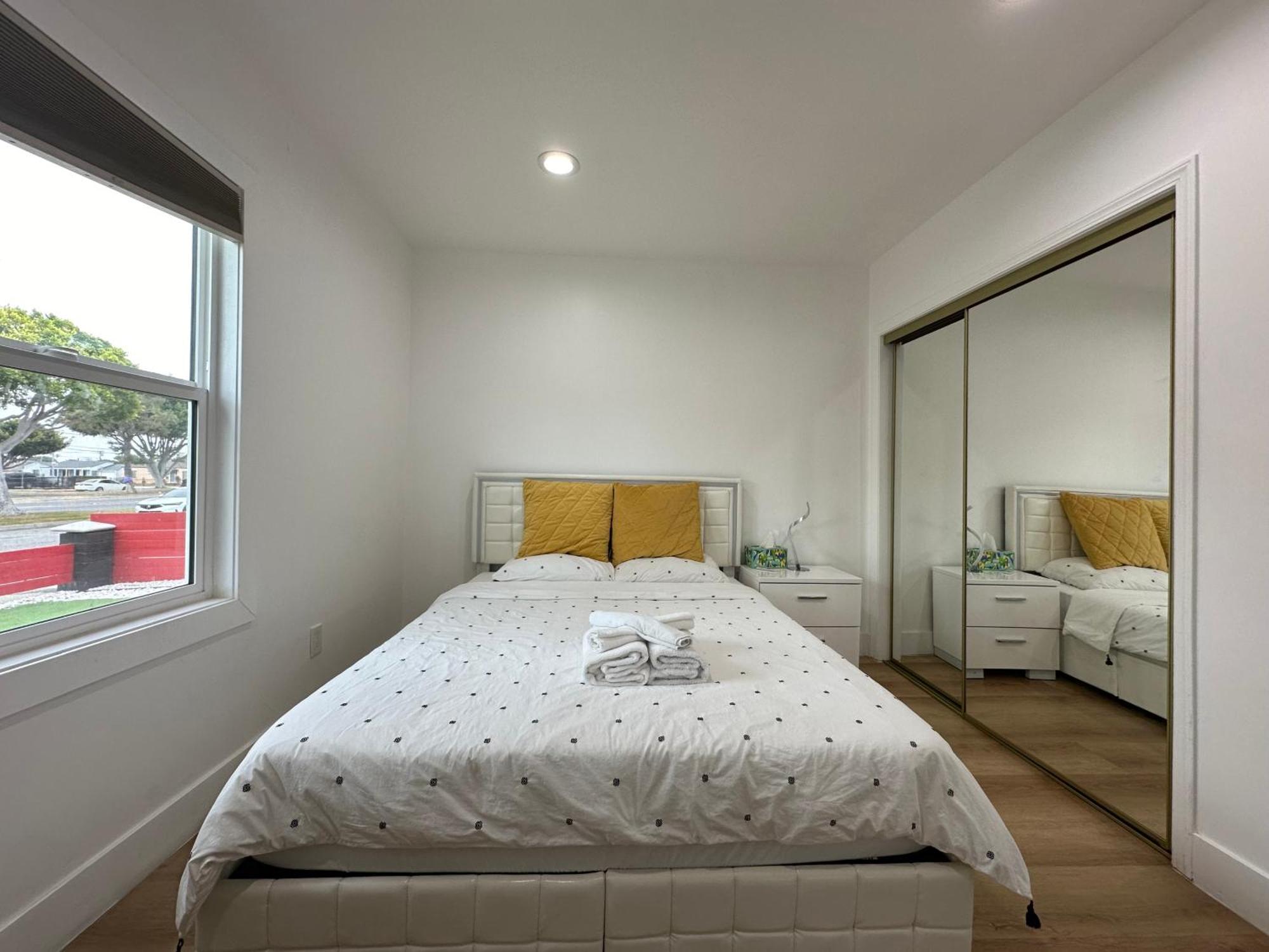 Elegant Living Private In Modern 9 Alloggio in famiglia